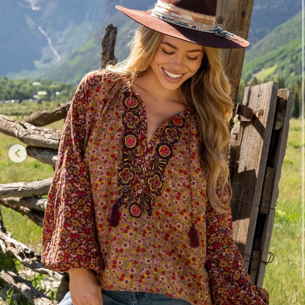 Natural Life Camille Embroidered Top Blouse Shirt - Stemmed Daisies Wine